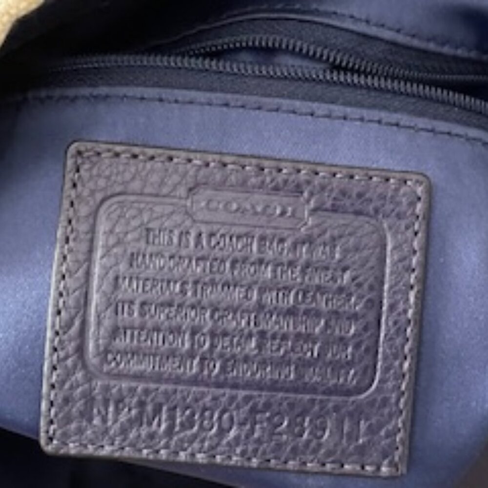 Coach F28911 Avery Canvas/leather Hobo - Picture 6 of 16